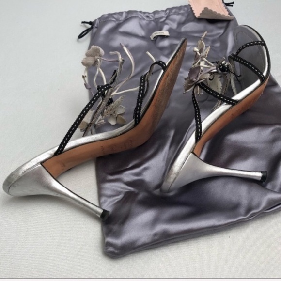 Neiman Marcus 95th anniversary Prada silver metallic and black floral heels - Picture 5 of 9